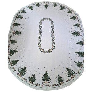 Vintage Christmas Tablecloth Oval Trees Gifts White Candy Holiday Festive 80x63